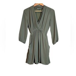 Bar III olive long sleeve dress with pockets!